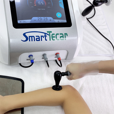 Máquina blanca de la terapia de la diatermia de Tecar del dolor de la espina dorsal de la quiropráctica para el dolor crónico