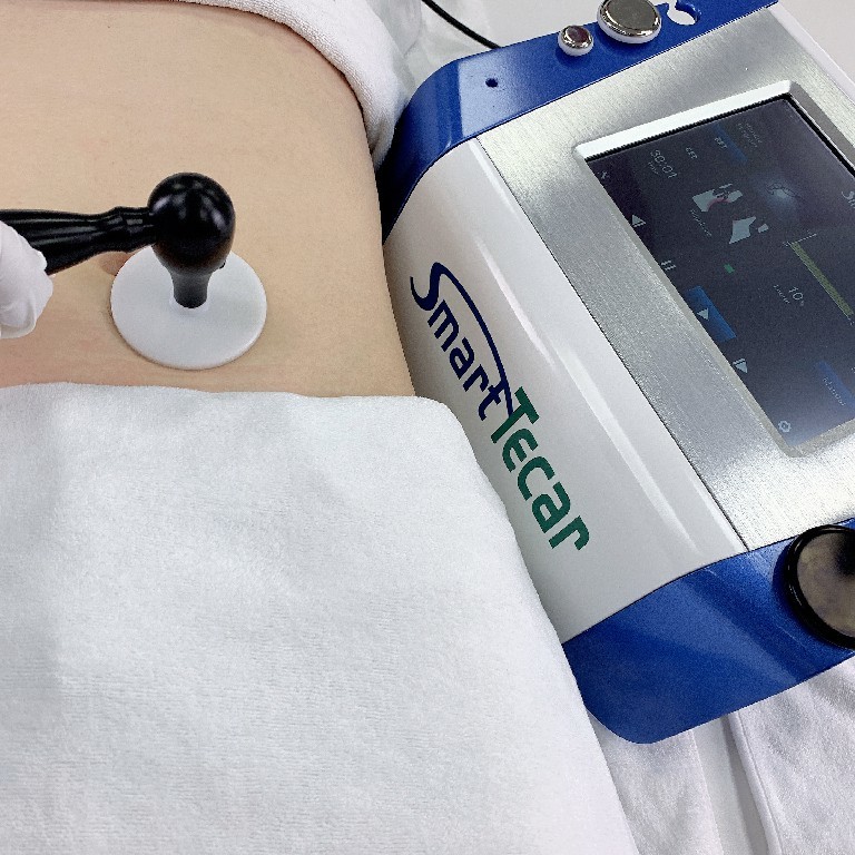 Máquina de la terapia de Tecar de la radiofrecuencia del masaje del cuerpo para la gestión del dolor